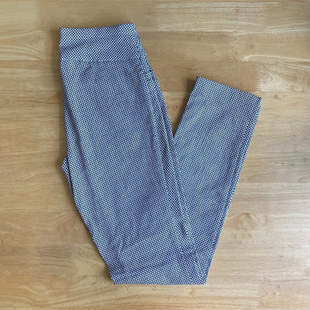 Van Heusen Stretch White Black Geo Pattern Pants